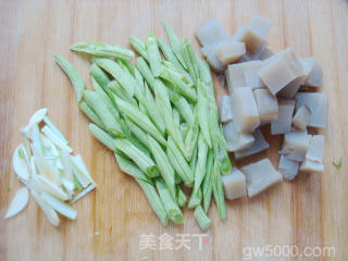 四季豆炒凉粉的做法步骤：2