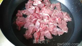 清炖牛肉汤的做法步骤：2