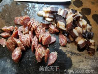 腊味煲仔饭的做法步骤：2