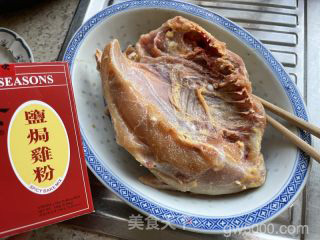 白切鸡的做法步骤：1