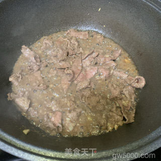 牛肉粿条汤的做法步骤：5