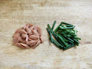 包菜鸡蛋炒河粉的做法步骤：3