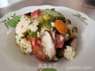 广式腊味煲仔饭的做法步骤：12