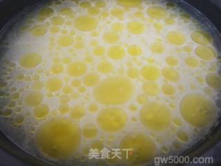 腊肠煲仔饭的做法步骤：4