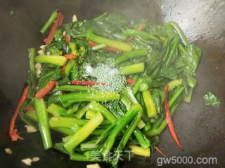 清炒菜心的做法步骤：8
