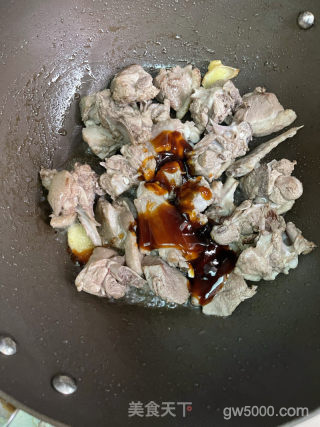 仔姜焖鸭的做法步骤：5