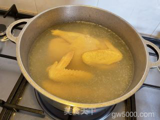 白切鸡的做法步骤：2