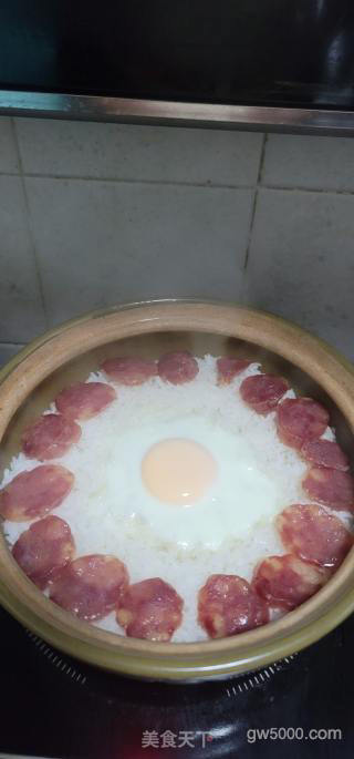 腊肠窝蛋煲仔饭的做法步骤：10