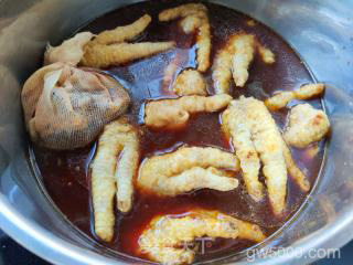 虎皮凤爪的做法步骤：7