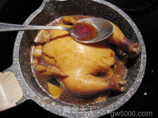豉油鸡（又名酱油鸡）的做法步骤：5