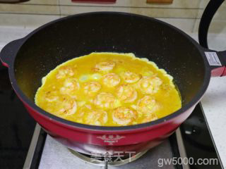 复刻粤菜虾仁滑蛋的做法步骤：8