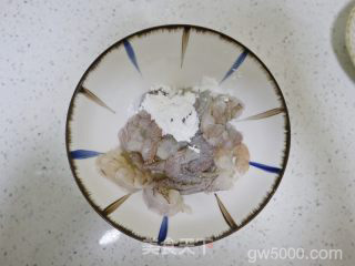 复刻粤菜虾仁滑蛋的做法步骤：2