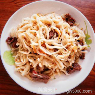 炒河粉的做法步骤：5