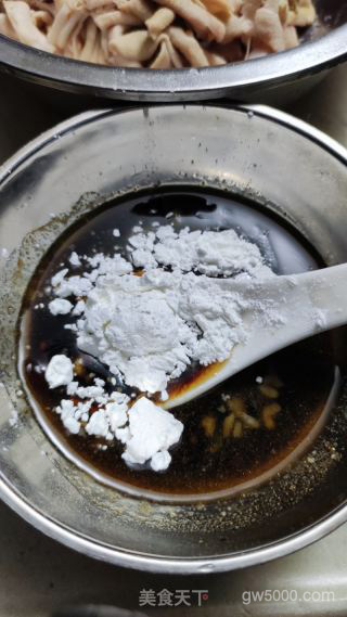 豉油皇鸭肠的做法步骤：3