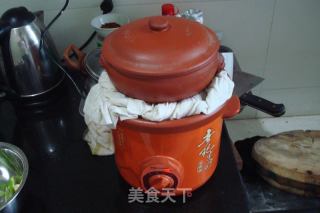 云南汽锅鸡的做法步骤：4