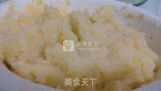 云南洋芋饼（土豆泥饼）的做法步骤：2