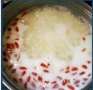 枸杞蛋花煮米酒的做法步骤：4