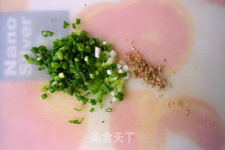 蘑菇肉酱拌米线的做法步骤：3