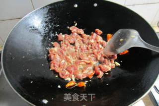 云南小瓜炒肉的做法步骤：3