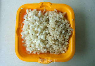 蘑菇肉酱拌米线的做法步骤：2