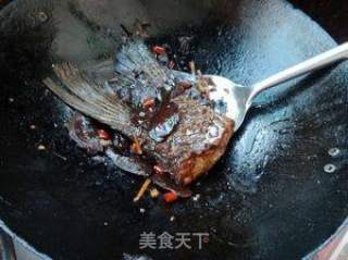 大头菜烧鱼尾的做法步骤：8