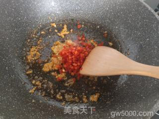 炒虾的华丽升级——避风塘炒虾的做法步骤：7
