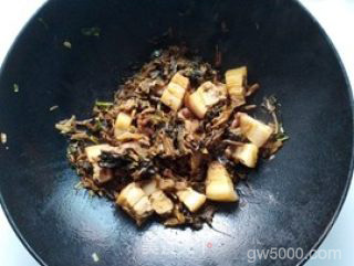 梅干菜烧肉的做法步骤：8