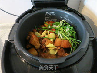 快速电锅版东坡肉的做法步骤：12