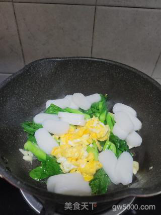 鸡蛋青菜炒年糕的做法步骤：8