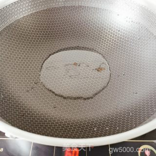 牛腩烧土豆和胡萝卜的做法步骤：10