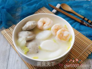 鲮鱼饼虾仁汤年糕的做法步骤：10