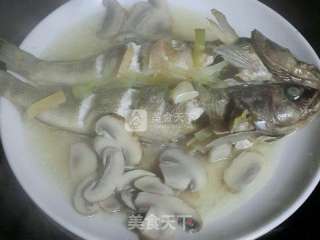 清蒸海黄鱼的做法步骤：5
