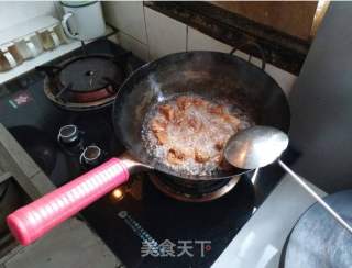 糖醋排骨的做法步骤：2