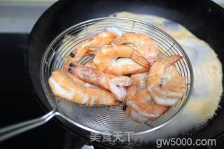 避风塘酥脆虾的做法步骤：4