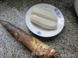 春笋炒年糕的做法步骤：1