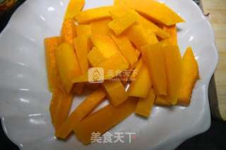 咸蛋黄焗南瓜的做法步骤：3