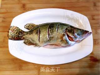 清蒸鳜鱼的做法步骤：1