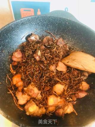 梅干菜炖排骨的做法步骤：17