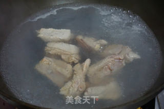 糖醋排骨的做法步骤：2