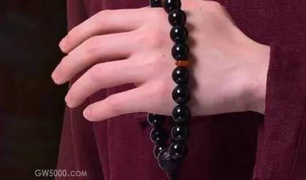 为什么念经的时候要数佛珠？其实为了消除烦恼