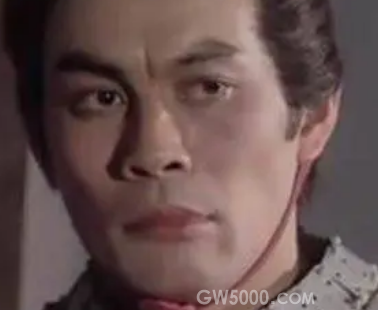 三国演义中张飞为何会抢走吕布的马?