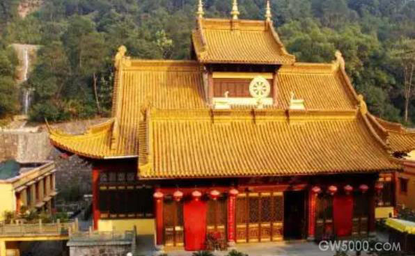 古代的“寺”和“庙”区别非常大  “寺”最早专指皇帝的行政机构
